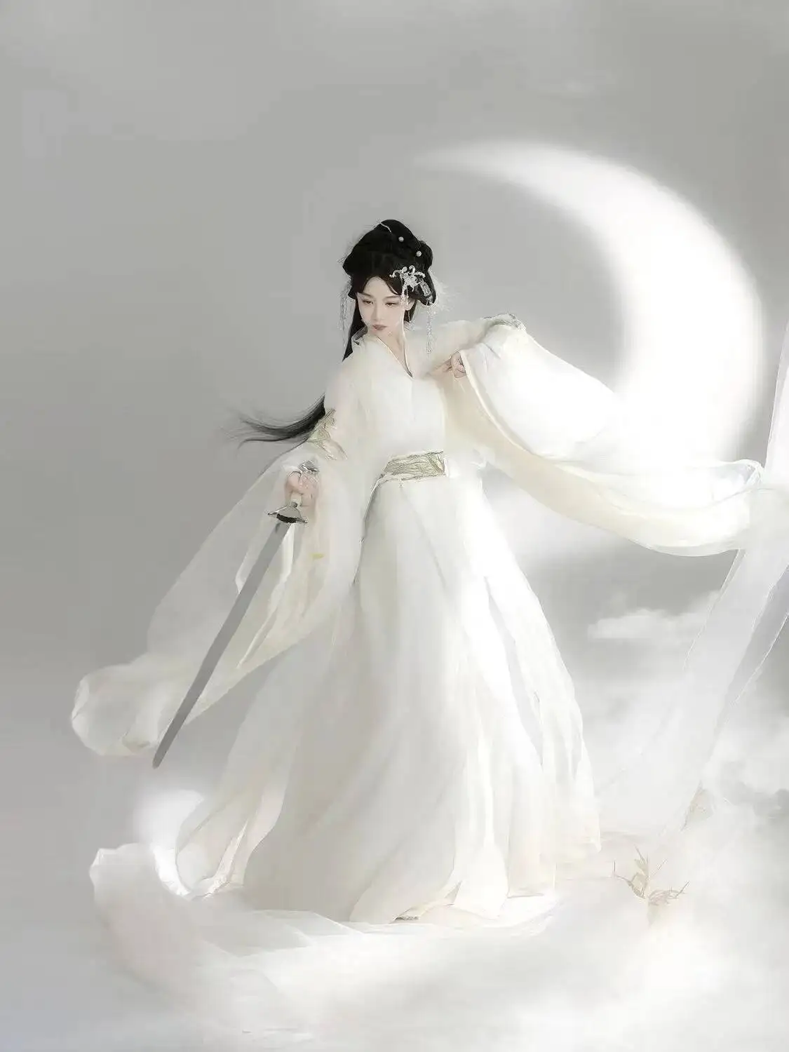 White Embroidered Hanfu Women's Traditional Chinese Clothing Cross Collar Wide sleeve Long Robe Carnival Event Cosplay Outfits view 4