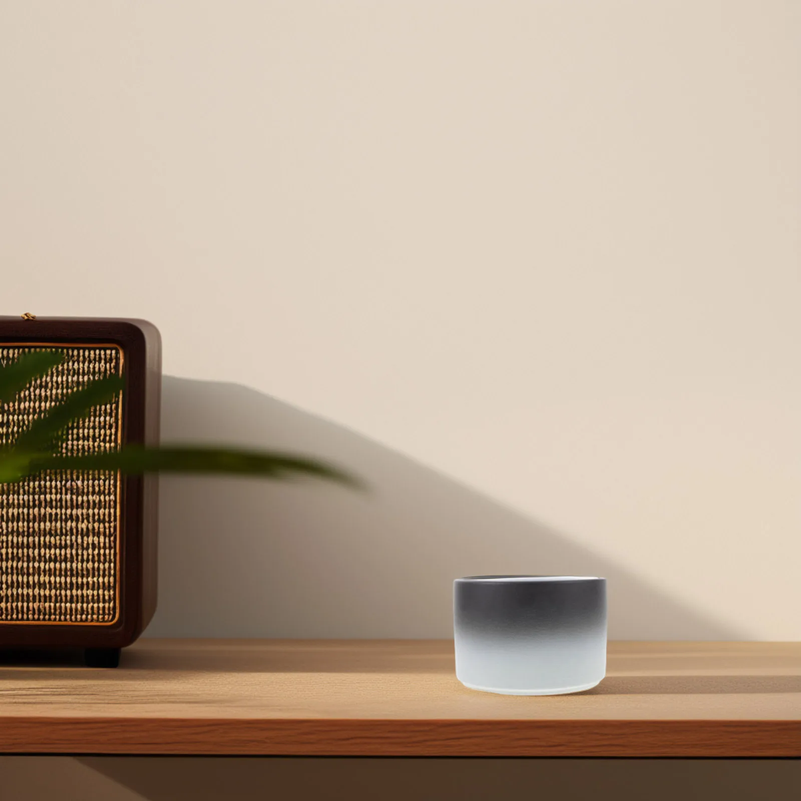 

Desktop Asthray Ceramic Ashes Container Extinguishing Pot Decorative Ashtray Cool Cigarete Holder