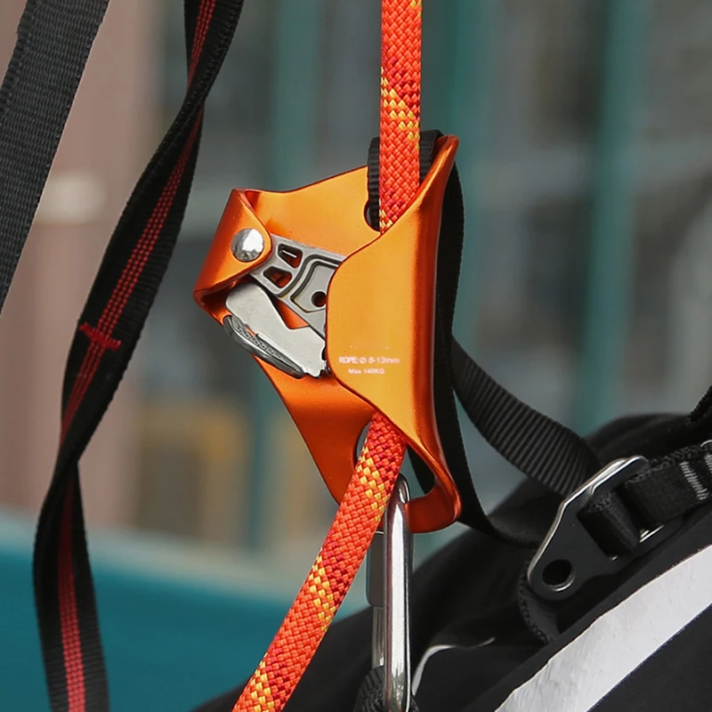 Outdoor Rock Climbing Professional Chest Ascender Device Mountaineer Chest Ascender Climbing Rope Tools