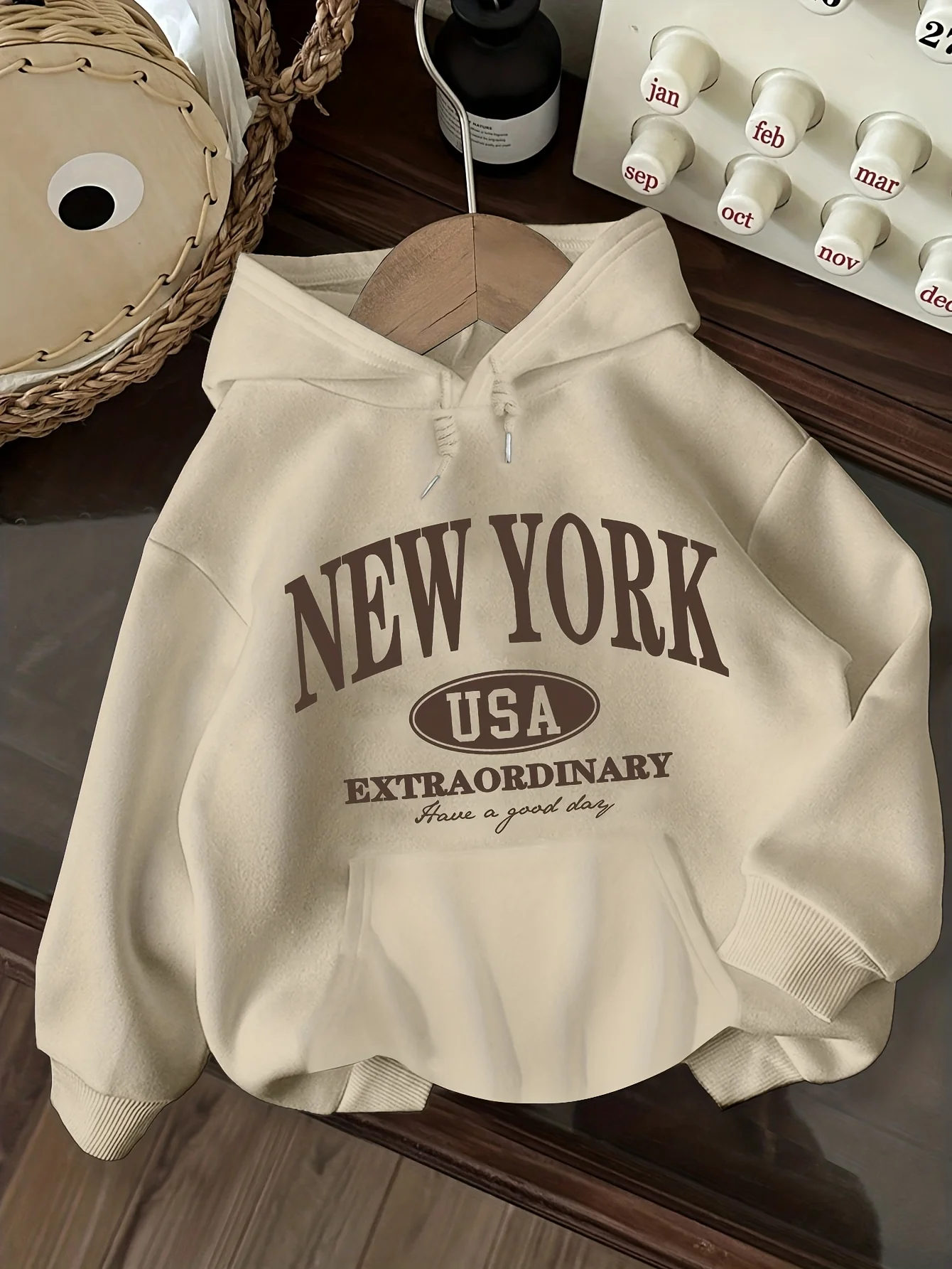 Sweat-shirt à capuche avec imp - Winter Clothing New York avis et prix