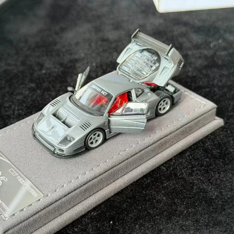 In stock 1: 64 new product. Beijing Exhibition HEC Jump Horse F40 clear coat version. Alloy fully open car model.Limited edition