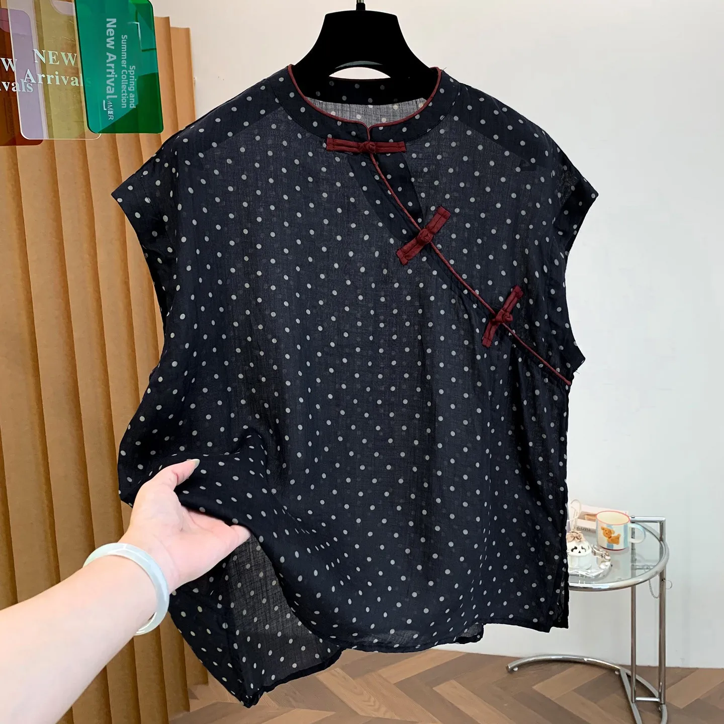 

Retro Polka Dot Print Asymmetrical Buttonless Sleeveless Shirt Women's Summer New Casual Slimming Top Trendy Cotton Blend