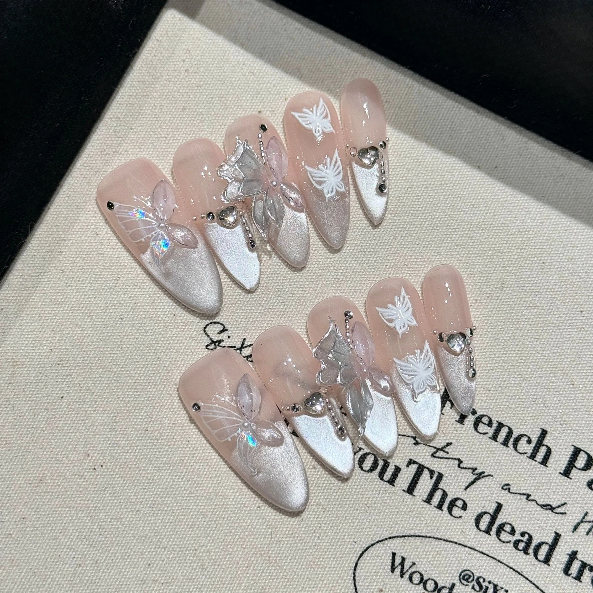 10Pcs Almond Handmade Press on Nails Full Cover Butterfly Rhinestone Cat Eye Clear False Nails Wearable Manicure Nail French Tip