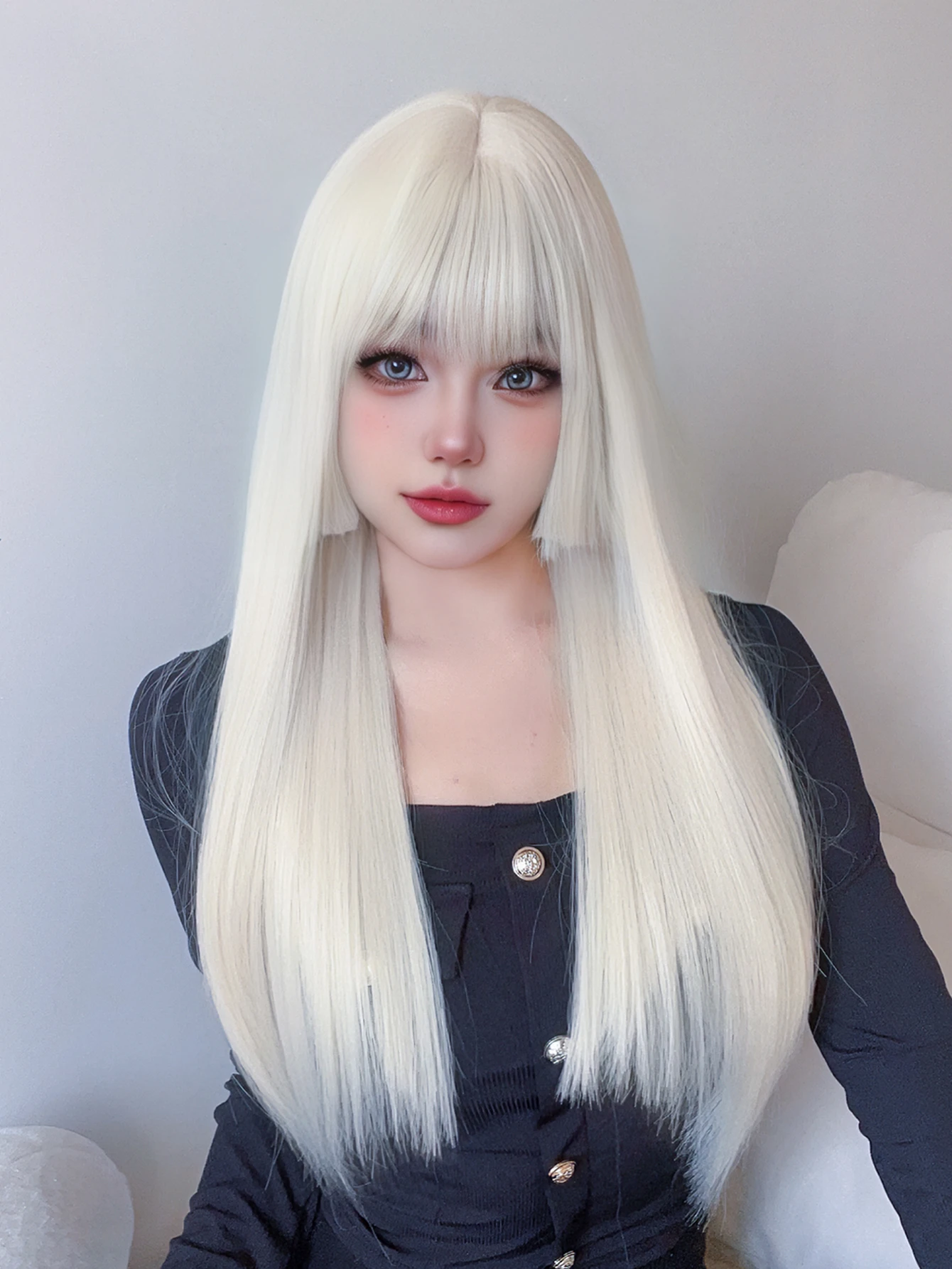 Wig sintetik Lolita pirang putih 26 inci dengan Wig panjang lurus alami untuk wanita Wig Cosplay tahan panas potongan Hime