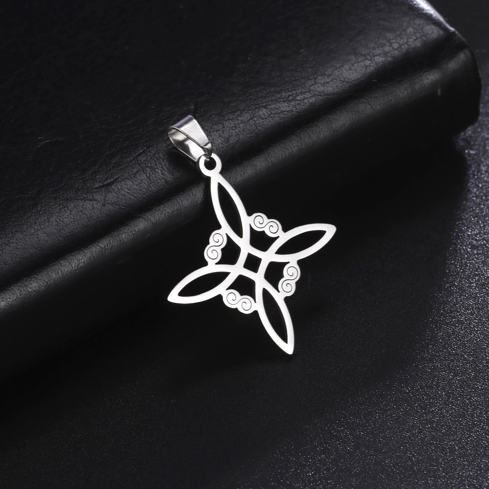 Skyrim Witch Knot Charms for Necklace Jewelry Making Stainless Steel Gold Color Wicca Witchcraft Amulet Pendants DIY Accessories