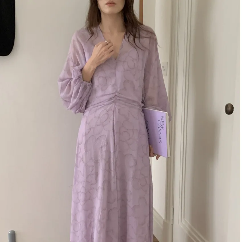 

Женское платье с V-образным вырезом и цветочным принтом, с присборенной талией, весенняя новинка, комплект из двух предметов с внутренними бретелями, в корейском стиле, мягкая и элегантная атмосфера