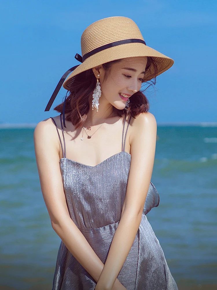 Classic Wide Brim Straw Hat - Lightweight Foldable Sun Hat with Ribbon for Beach, Summer & Outdoor Unisex Accessory