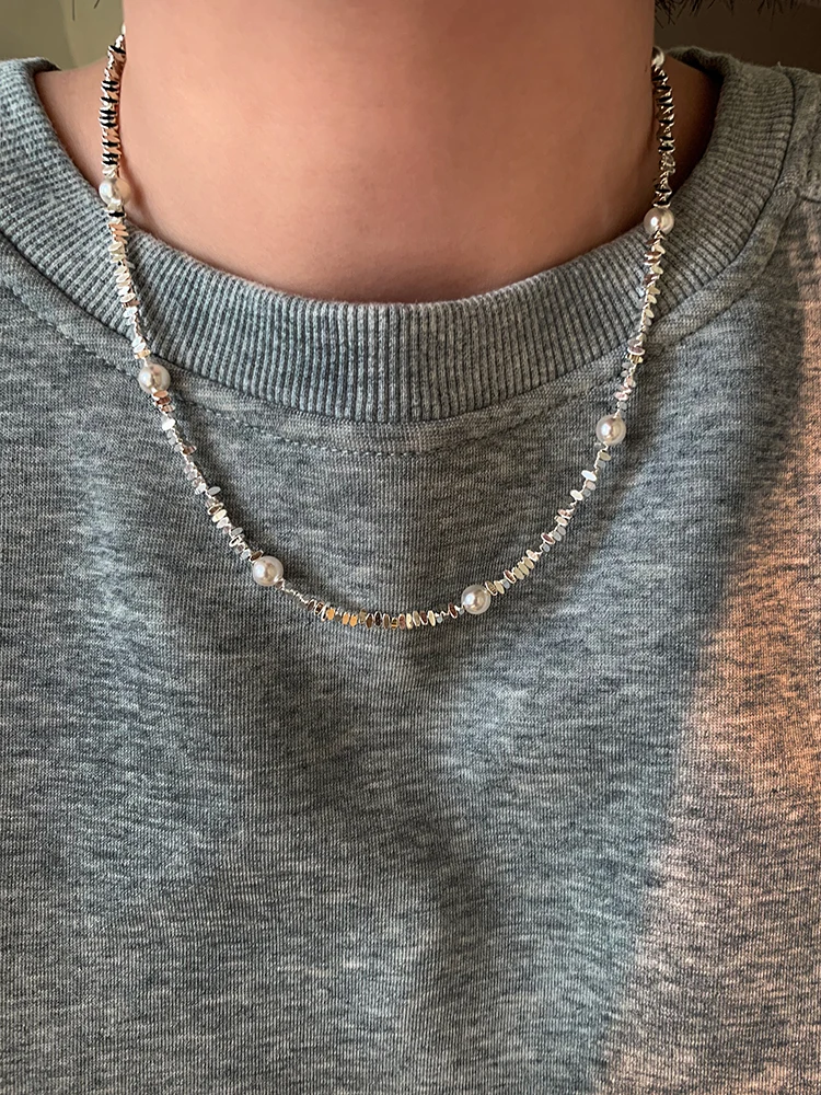 aurora-pearl-silver-dust-women's-sweater-necklace-autumn-winter-luxury-minimalist-high-end-elegant-precise-choker