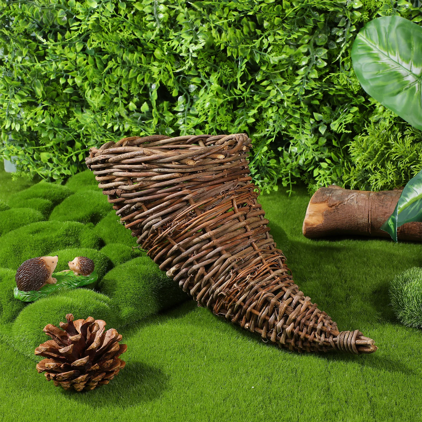 

Rattan Cornucopia Basket Rustic Woven Cow Horn Shape Multipurpose Kitchen Fruit Bread Snack Storage Basket Home Desktop