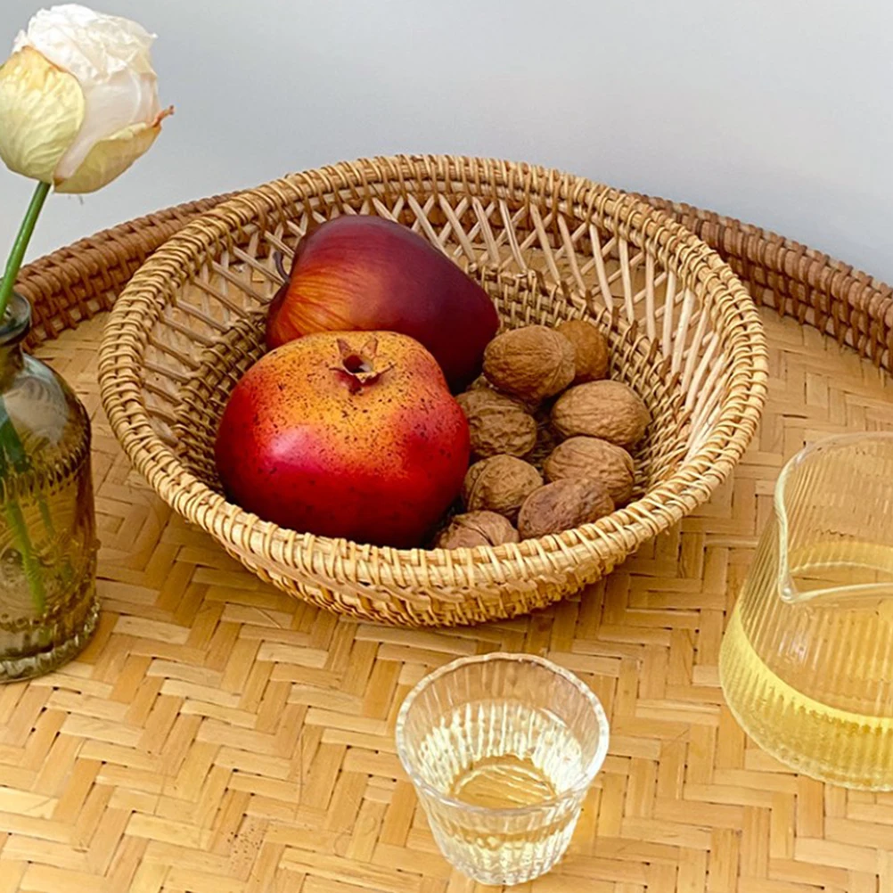 

Small Round Woven Fruit Basket for Snacks Candy Storage Bread Baskets Dining Table Autumn Vines Handcrafted dessert tray