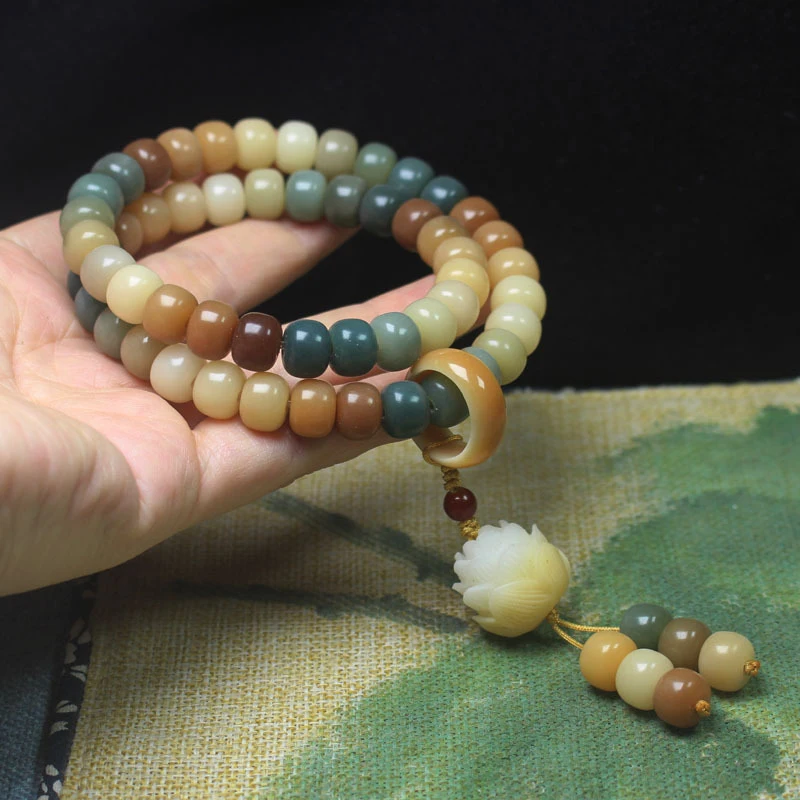 

Dunhuang Wentyan Bodhi Bucket Bead Bracelet with Lotus Pendant, White Jade Bodhi Prayer Beads, Multi-loop Handheld