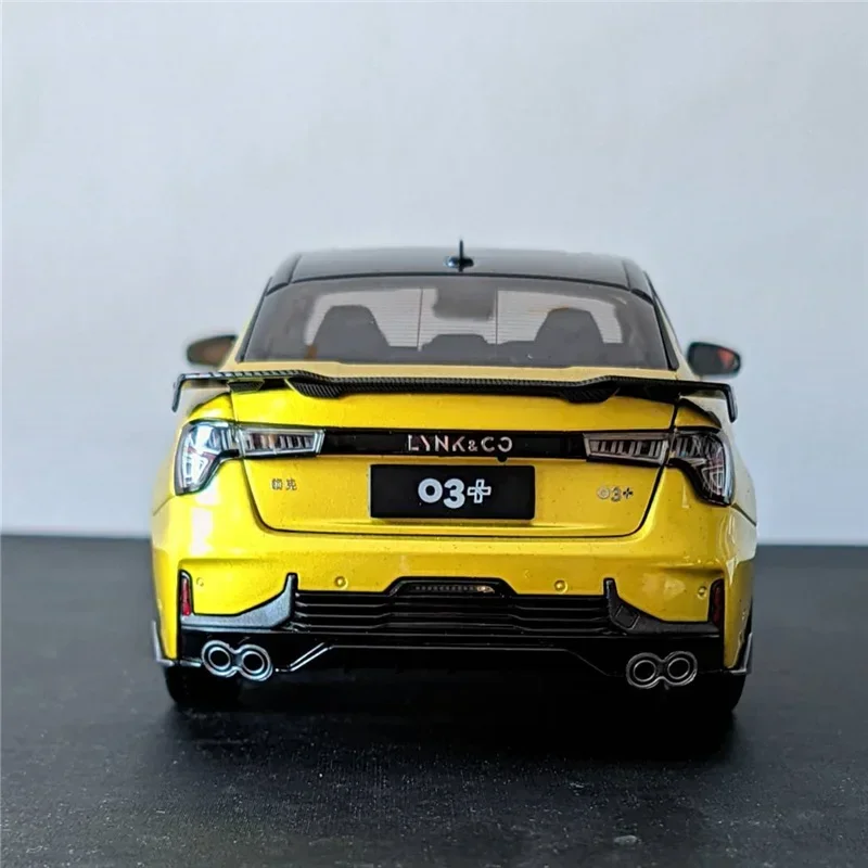 1:18 LYNK&CO 03 03+ Alloy Track Sports Car Model Diecasts Metal Racing Car Vehicles Model High Simulation Childrens Gift