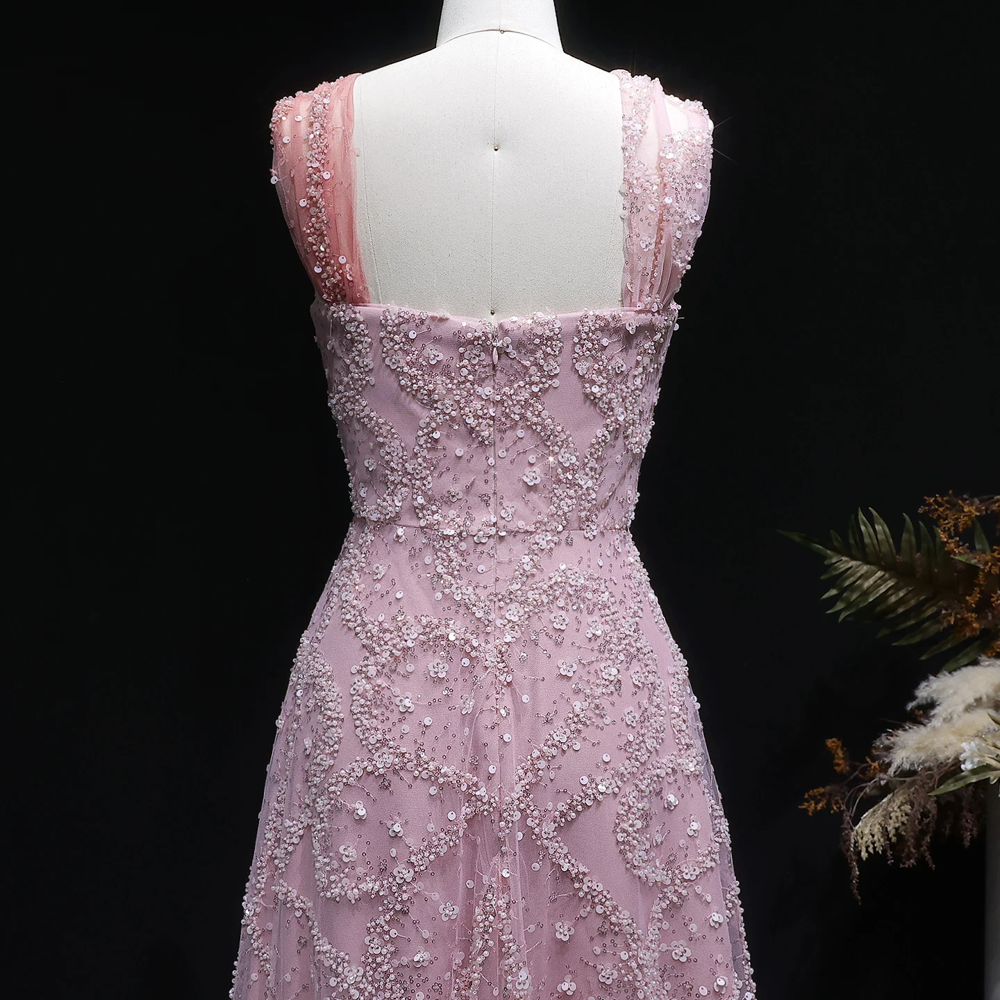 Sharon Said 2026 Neues Abendkleid in Farbverlauf Rosa mit Perlen, gedrehtem Neckholder, A-Linie, Dubai Arabisches Damen-Abendkleid SS709 Maßanfertigung – Detail 9