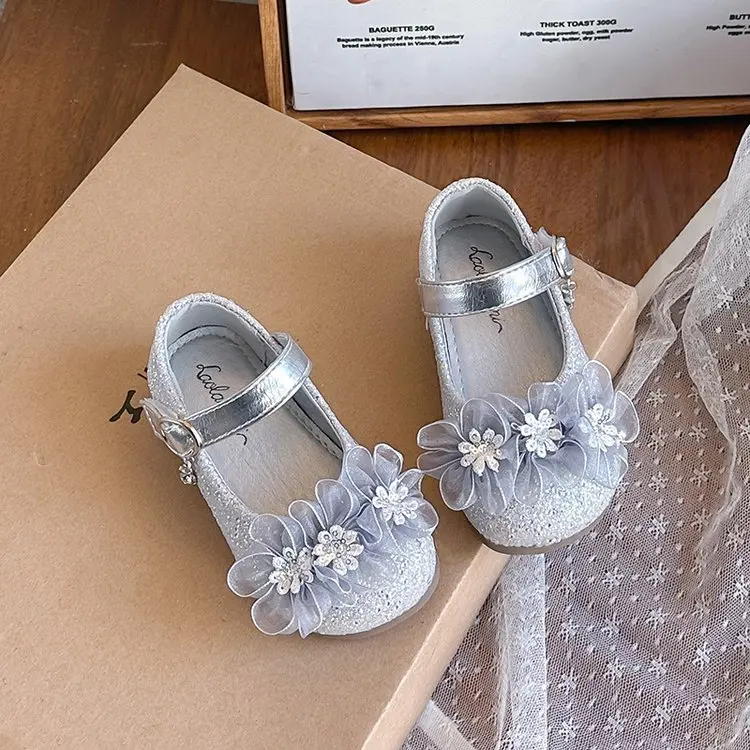 

Модные осенние туфли для девочек: хрустальные туфли-принцессы, удобные, с мягкой подошвой, нескользящие, элегантные сандалии на плоской подошве