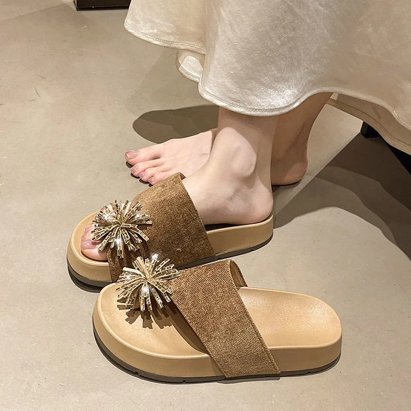 

Women's Summer Outdoor Wear 2026 New Flat Bottomed Casual Beach Shoe Cover Toe Rhinestone Straight Drag Thick Soled Sandals
