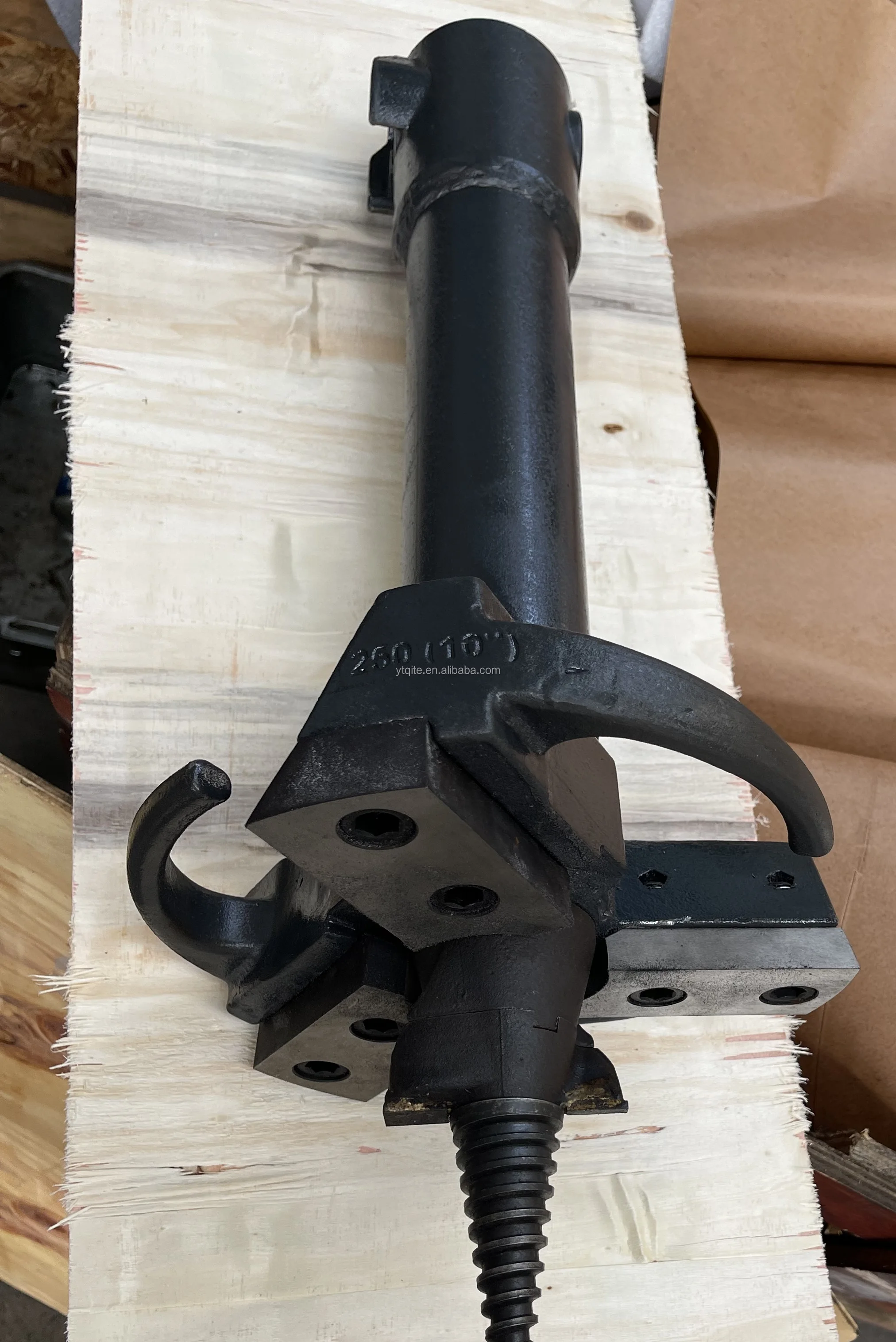 Excavator stump removal, spiral drill stump planer