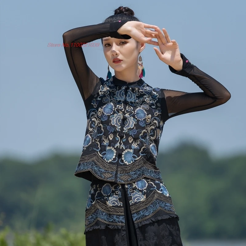 

2025 national flower embroidery vintage vest traditional stand collar folk vest oriental hanfu tops chinese sleeveless jacket