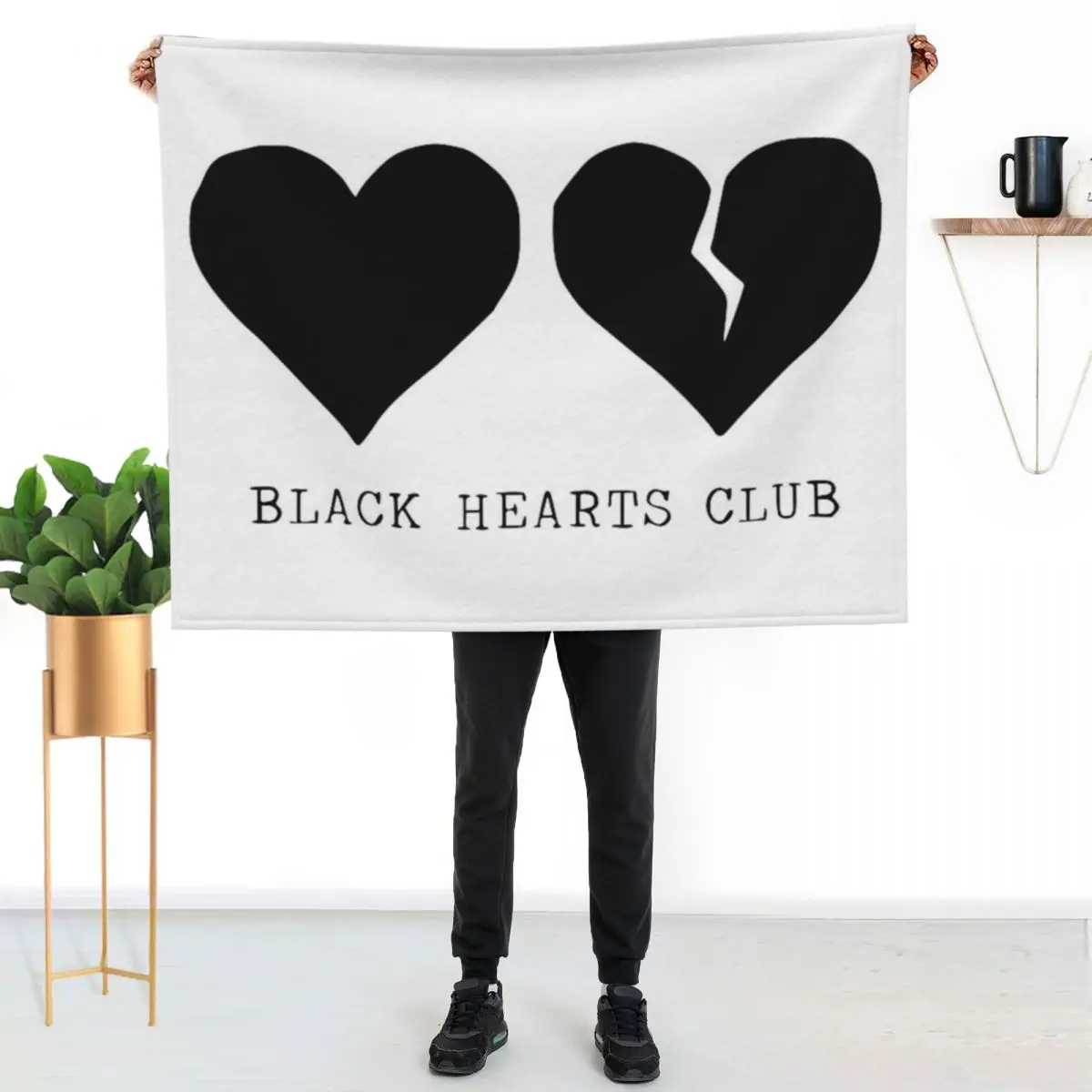 

yungblud black hearts club Throw Blanket Soft Warm Blanket Gift for Grandparents