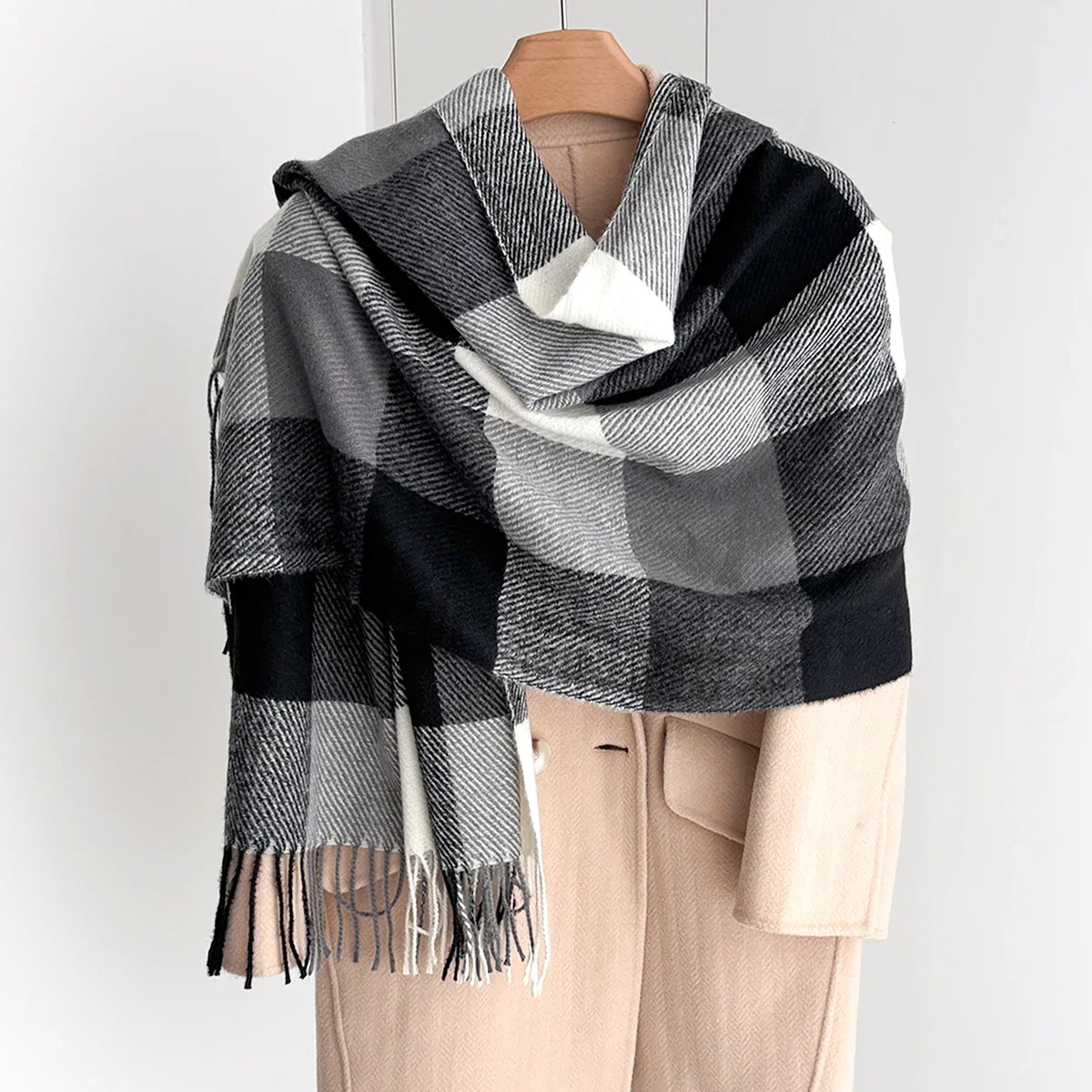 

Цветной теплый утолщенный шарф для женщин 70*200 см, длинная шаль из пашмины с кисточками, искусственный кашемир, осенне-зимнее одеяло для мужчин