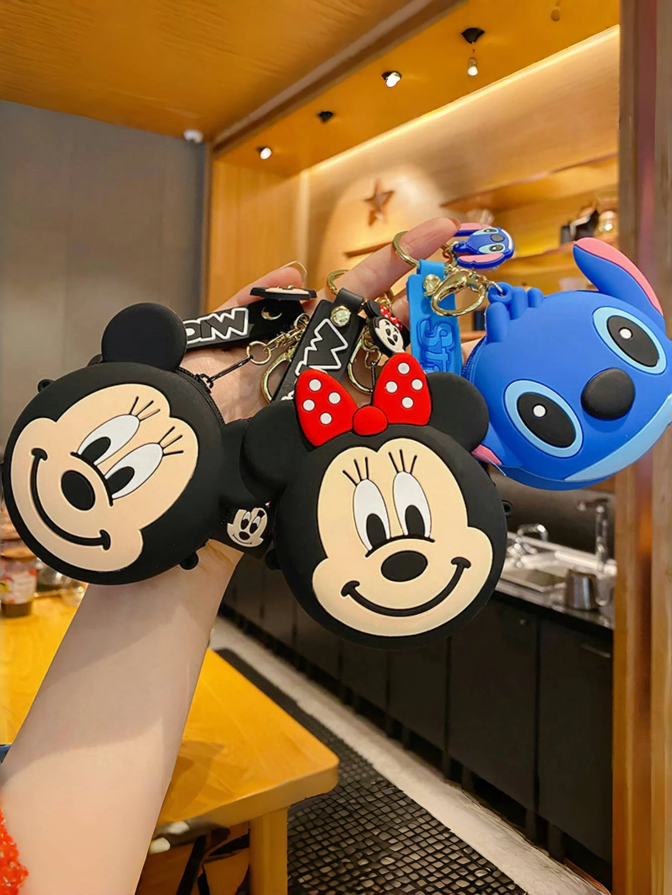 1 قطعة ميكي ميني ماوس حقيبة كروسبودي للنساء الكرتون الشكل ميني ميكي لطيف هلام السيليكا الكتف مفتاح سلسلة حقيبة الملحقات