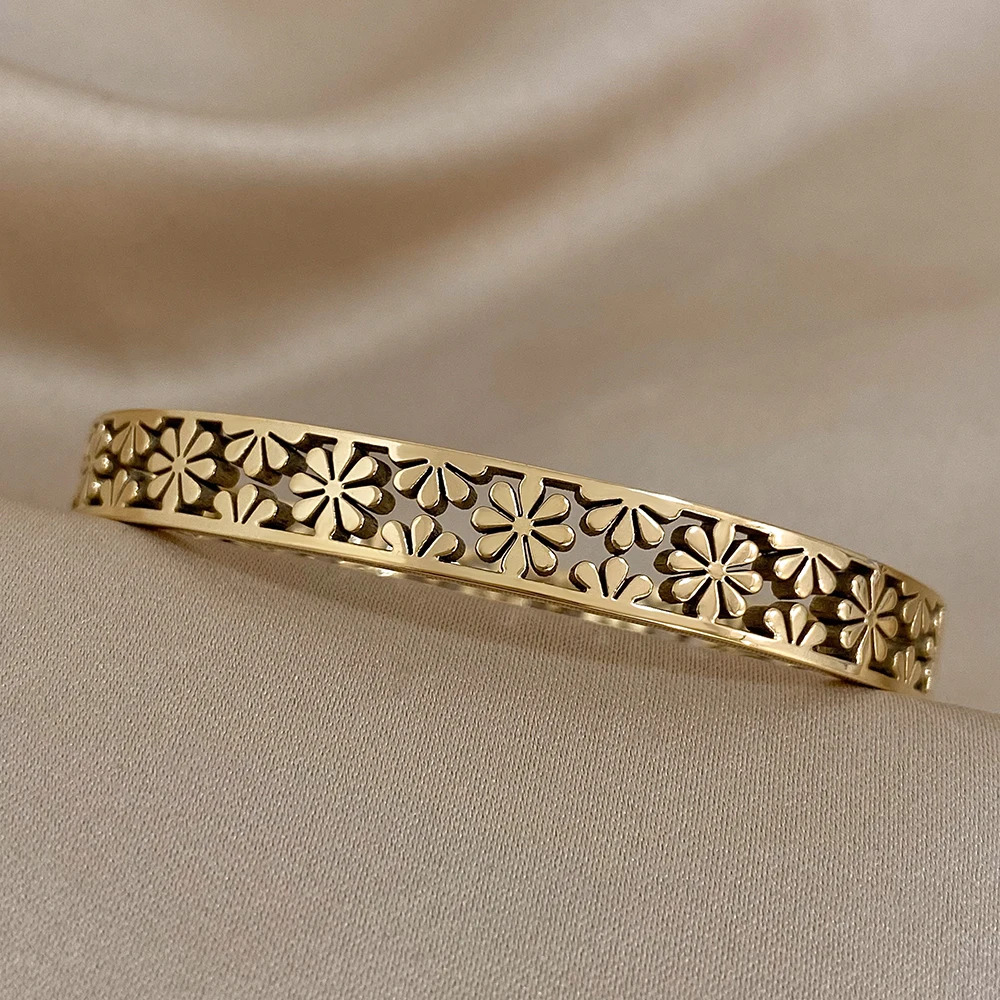 خمر الجوف ديزي زهرة الفولاذ المقاوم للصدأ الكفة الإسورة للنساء موضة الأزهار الذهب والفضة اللون أساور مجوهرات هدايا