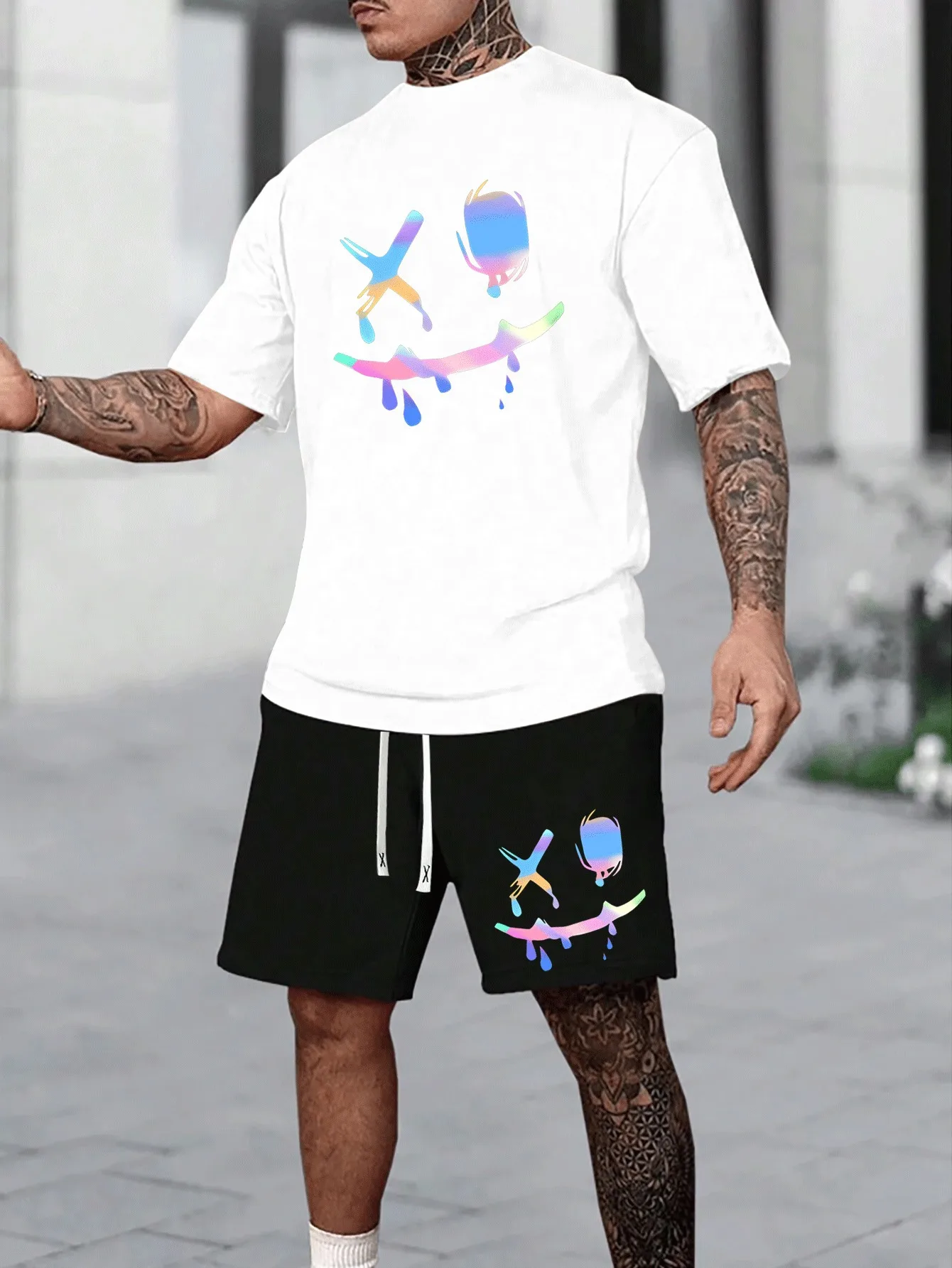 2025 New Men's Suit Set Creative Hip-Hop Graffiti Smiley Print Design Breathable Comfort Summer Streetwear Casual Two-Piece Set
