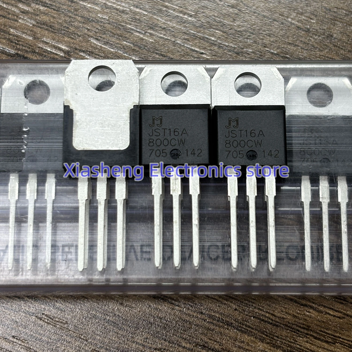 

New Original 10Pcs JST16A-800CW TO-220 Bidirectional Thyristor In Stock Electronic Components Good Quality