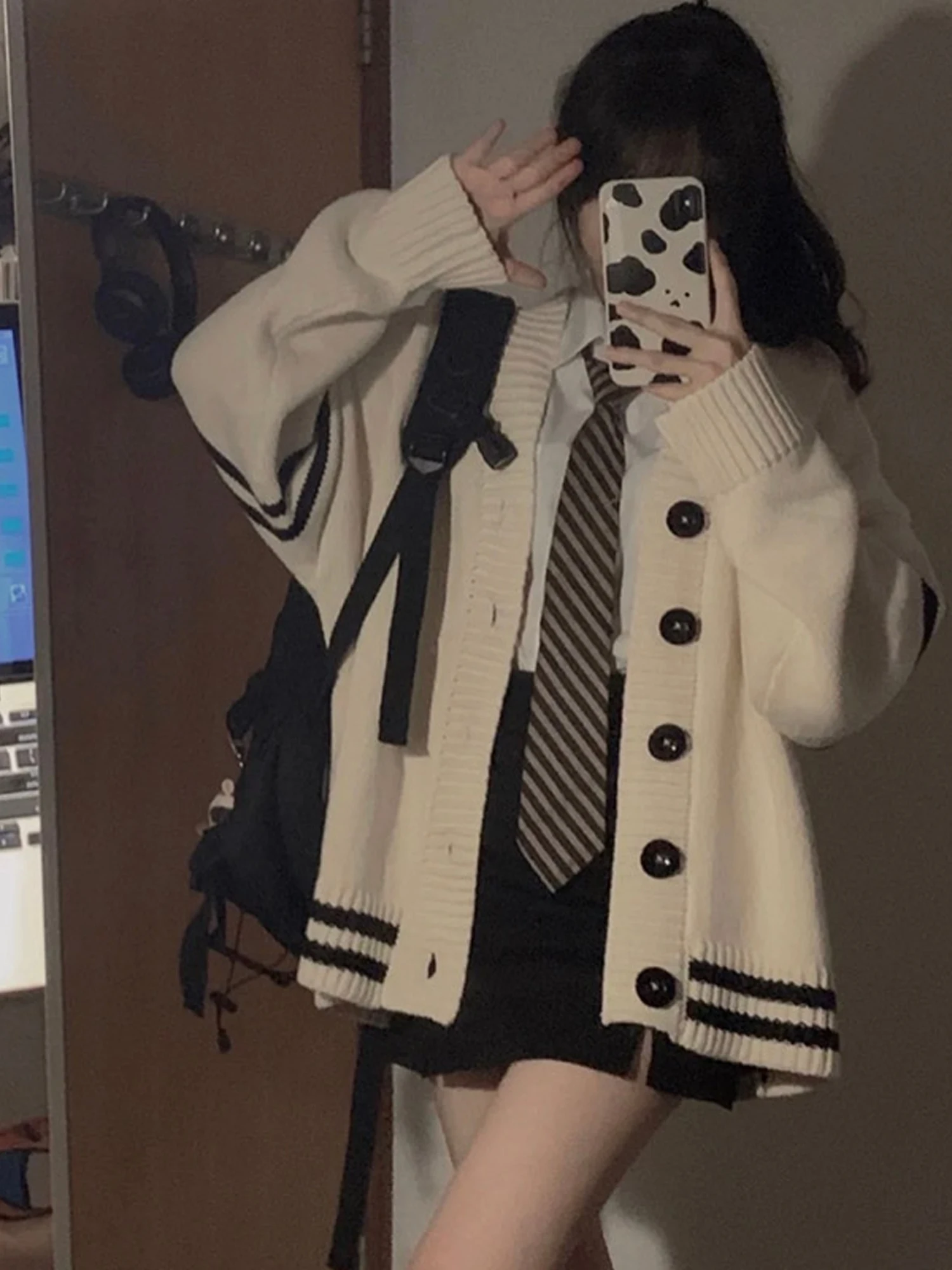 Soft Knitted V-Neck Sweater Women's Spring Autumn Loose Cardigan Casual Versatile Comfortable Long Sleeve Fashionable Outerwear