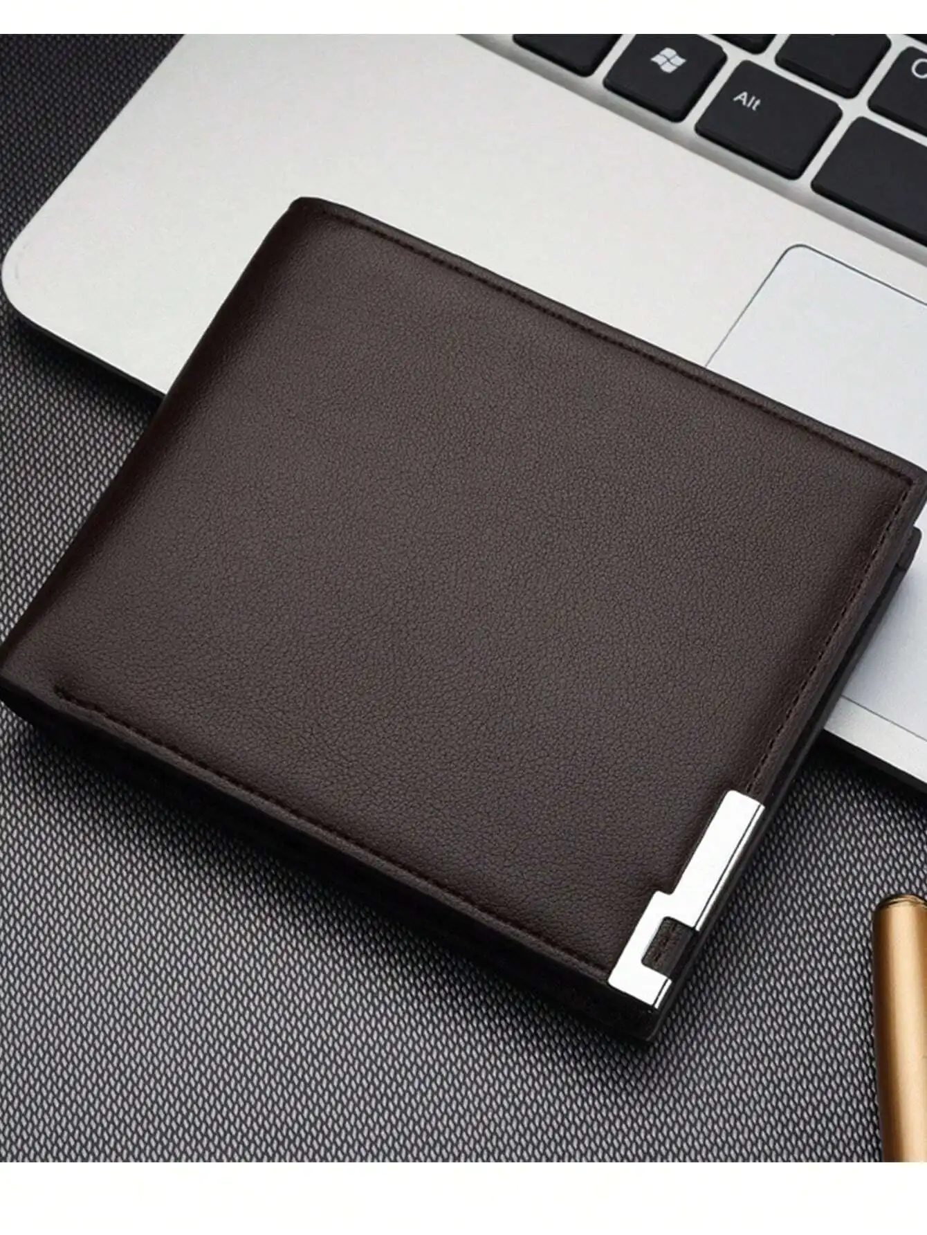 Hot Sale New Men's Short Wallet Metal Edge Youth Style Horizontal Clutch Fashion Card Holder