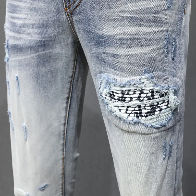 Fashionable new men's jeans with pleats, washed with nostalgia, elastic, slim fit, perforated patches, light blue jeans, high st