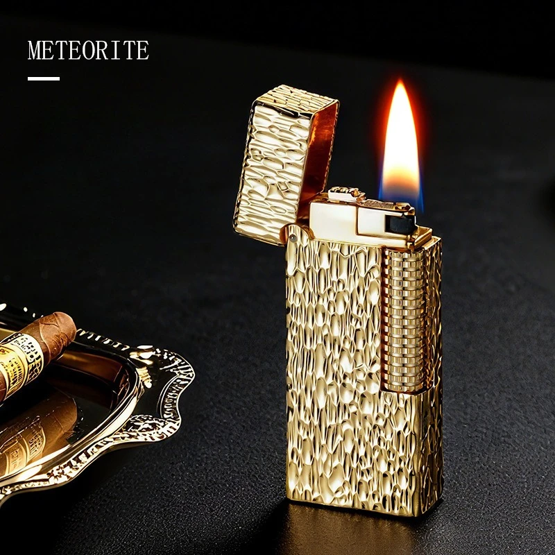 

Meteorite Crater Side Flint Ignition Precision Carved Oil Lighter with Lever Lid Luxury Refillable Cigarette Cigar Lighter Smoke