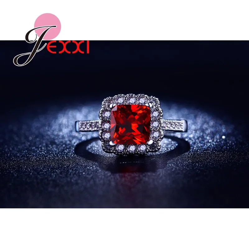 Beautiful Red Crystal Square Cut Austrian Style Ring Fashion Silver Jewelry Women Propose Engagement Rings Wholesale