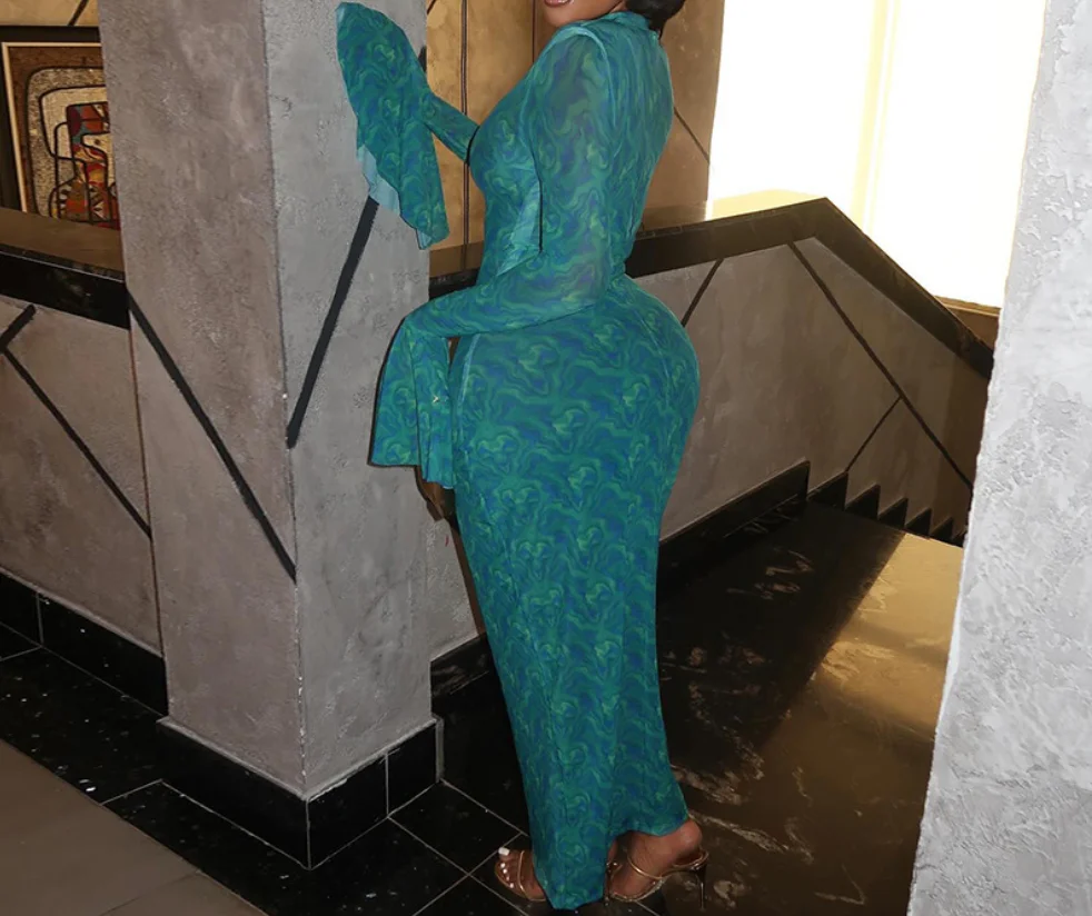 

Women Dresses 2026 Spring Retro Slim Fit Color Blocked Round Neck Flare Long Sleeved Slightly Transparent Casual Long Dress