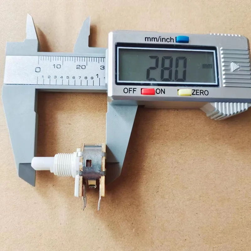 For 16 Type Single 5Pin Potentiometer B10K B103 With Switch 148 Amplifier Volume Potentiometer Shaft 15MM