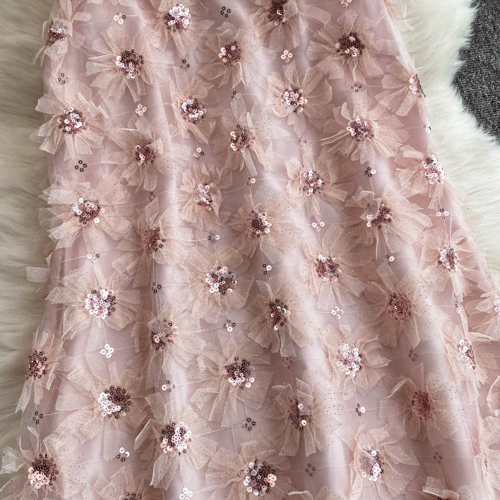 فستان نسائي أنيق مكشكش مزين بالترتر من Clothland مطرز بالألماس فساتين قصيرة شبكية على شكل زهرة لامعة Vestido Mujer QE040 #5