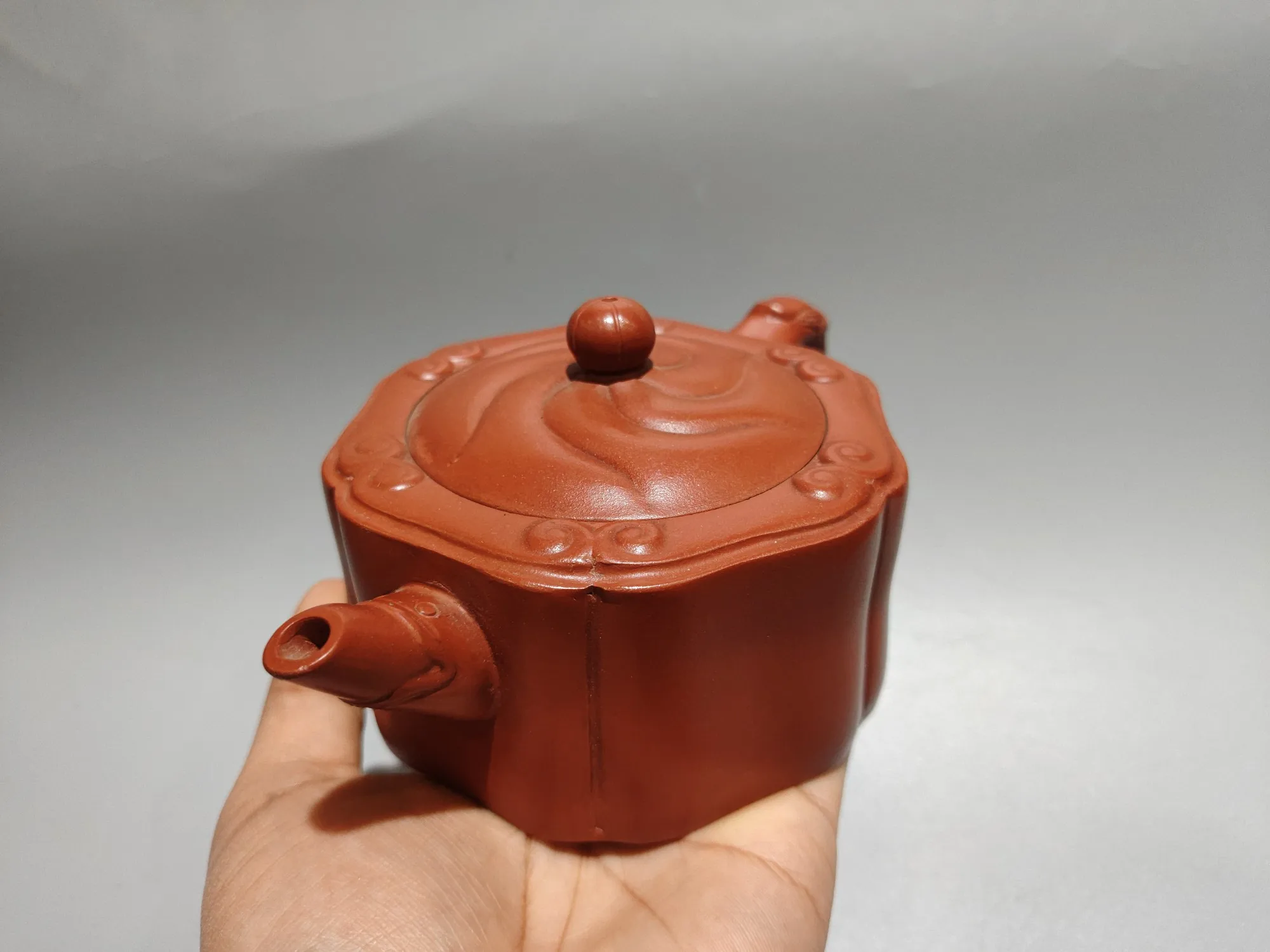 Purple Clay Pot Ruyi Flower Pattern Cover Dragon statue handle pot Dragon Mouth PotKettle Teapot Pot Tea Tea Charm Amass wealth