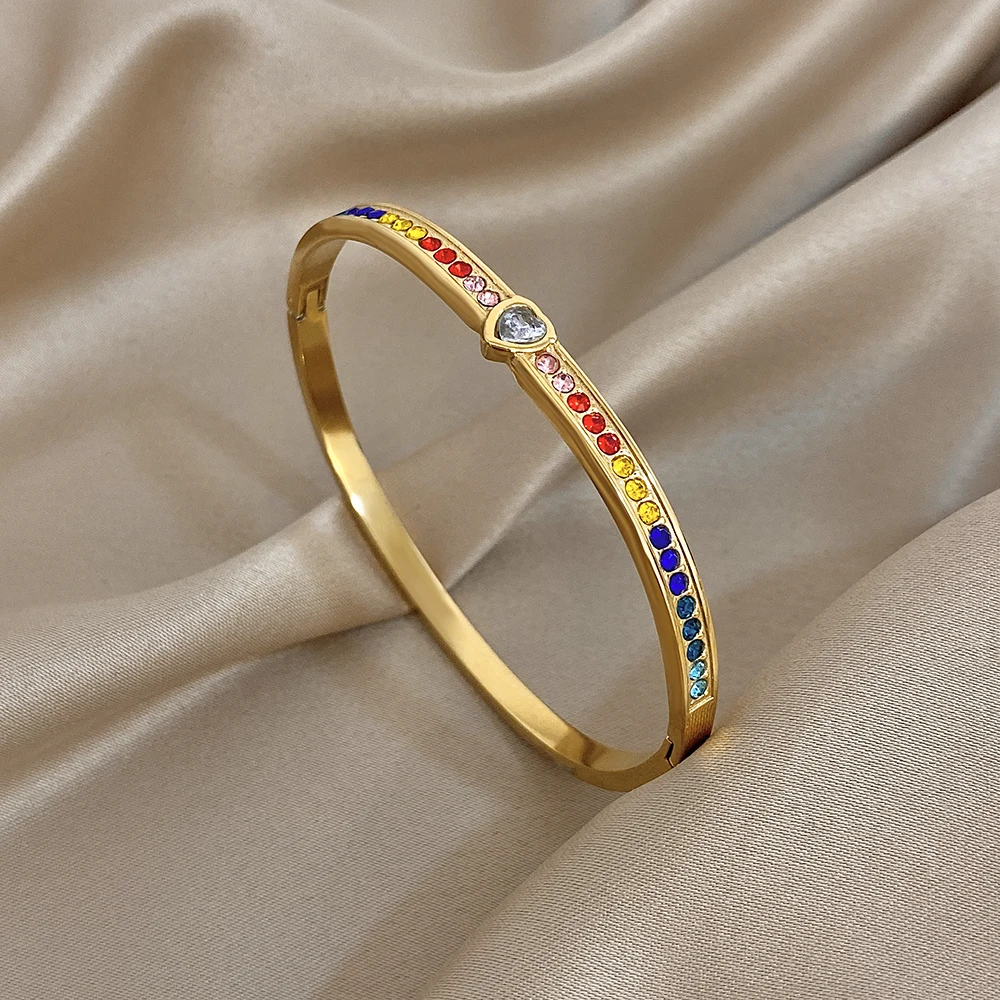 

DODOHAO Cute Colorful Zircon Stainless Steel Bracelet Women Retro Gold Color Heart Cuff Bangle Bracelet Waterproof Jewelry Gift