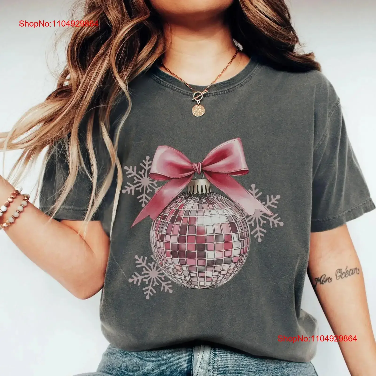 

Кокетка, футболка с рождественским бантом, диско-шар, орнамент в стиле ретро, праздник, новогодняя вечеринка, винтажный стираный топ для повседневной носки