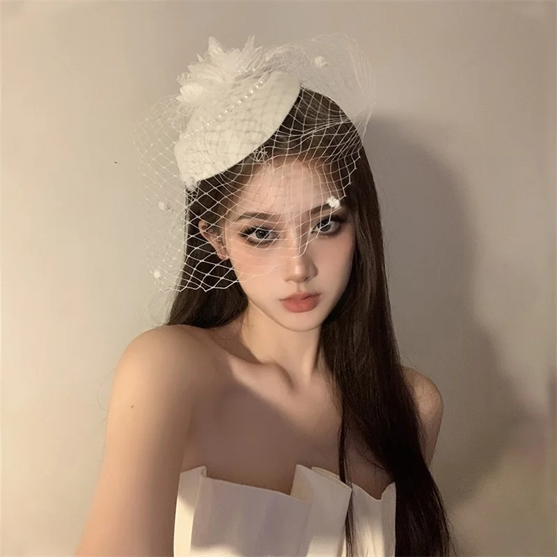 Women’s Fascinator Hat Vintage Flower Feather Tea Party Headwear Veil Church Wedding Cocktail Hat Elegant Pearls Fedoras Hat