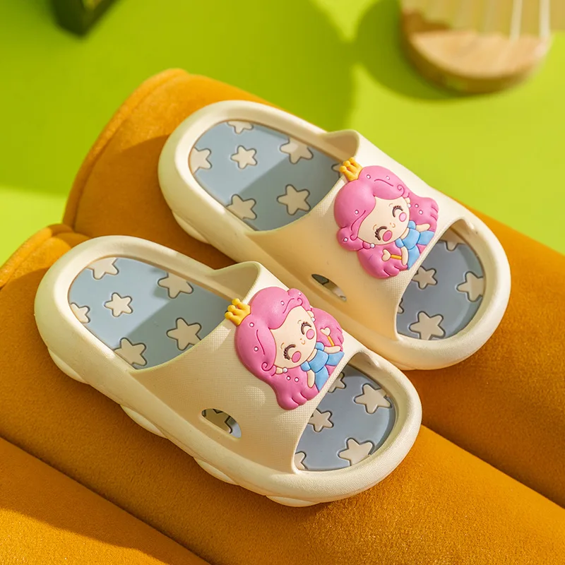 Cartoon Baby Sommer Hausschuhe weiche Sohle rutsch feste Kinder Flip Flops 2024 neue Kinder Haushalt Hausschuhe Jungen Mädchen Waschraum Folien