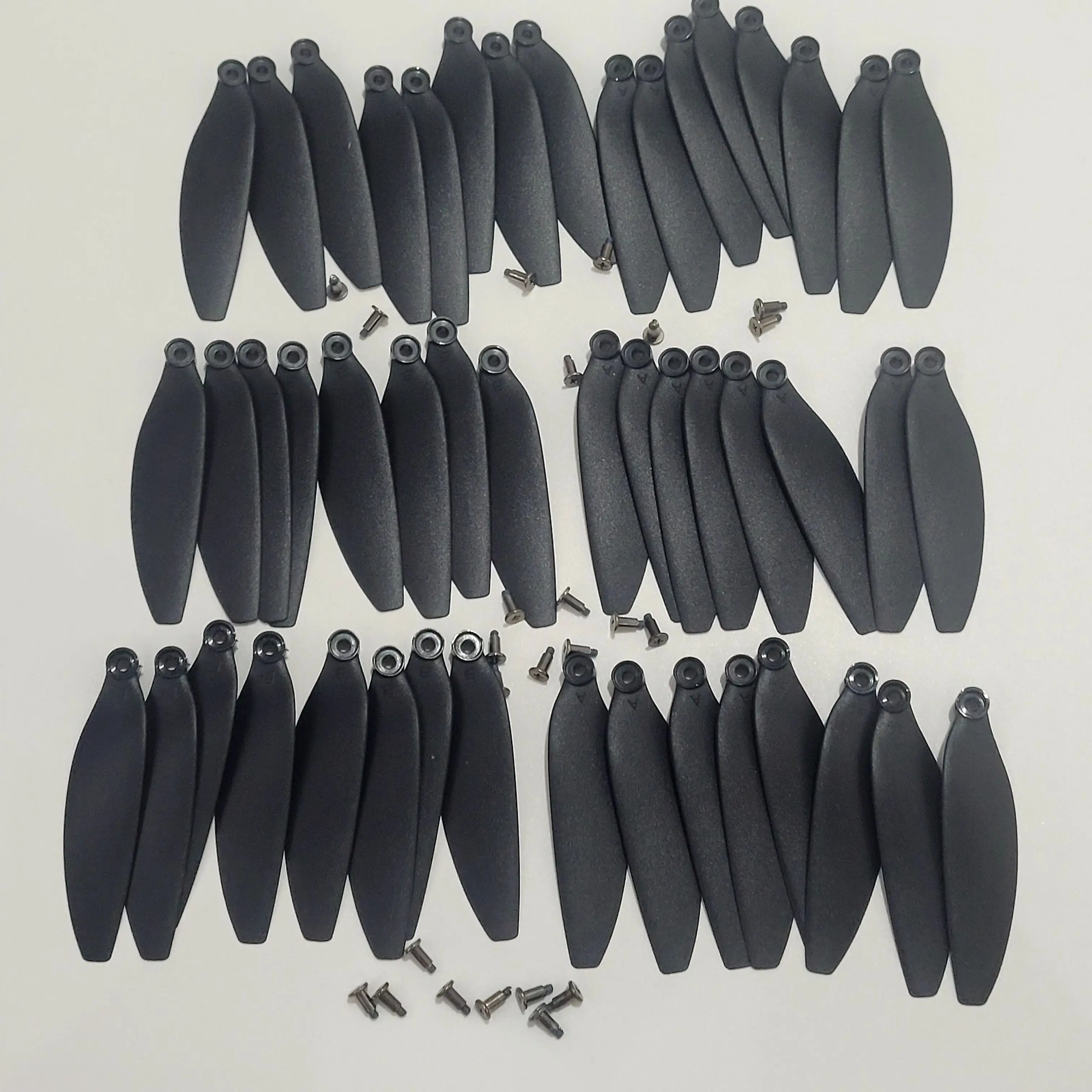 

Mini Drone F198 MAX Original Propeller Spare Part A B Wing Maple Leaf Blade for F198MAX PRO Drone Accessory 8PCS/Set