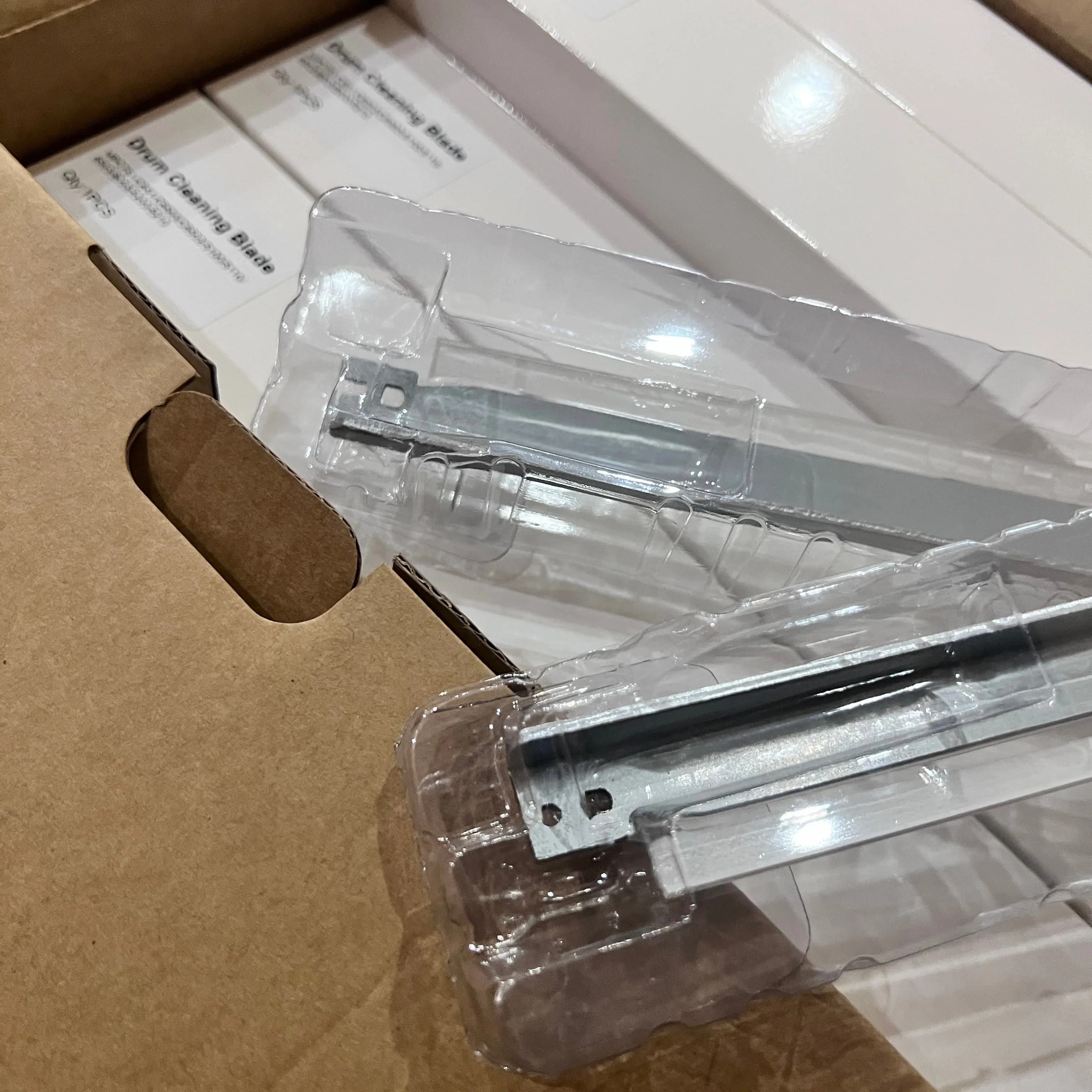 

PCR Charge Roller Cleaning Blade For Ricoh MPC6502 MPC8002 PRO C651 C751 C5100 5110 6502 8002 C5200 C5300 Drum Cleaning Blade