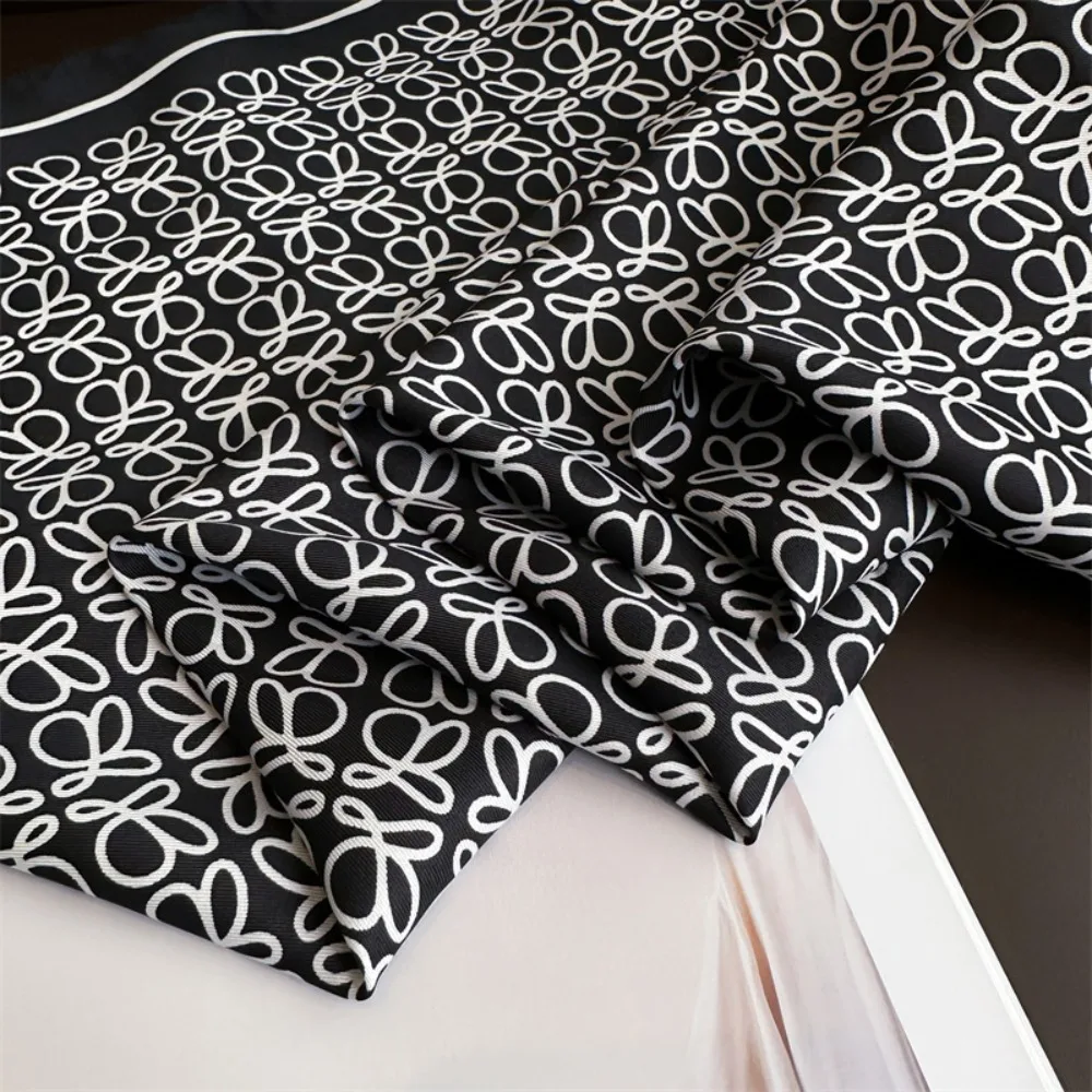 High Quality 90x90 cm Printed Scarf Breathable Lightweight Square Scarf Sunscreen shawl headscarf