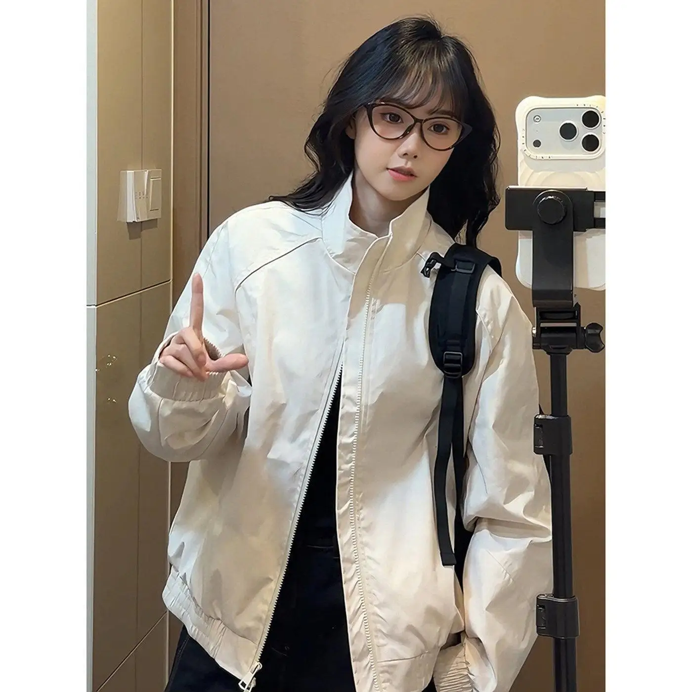 Spring Autumn 2027 New Coat Female Fashion American Flying Jacket Women Short Tooling Outwear Stand Collar Tooling Overcoat Tops