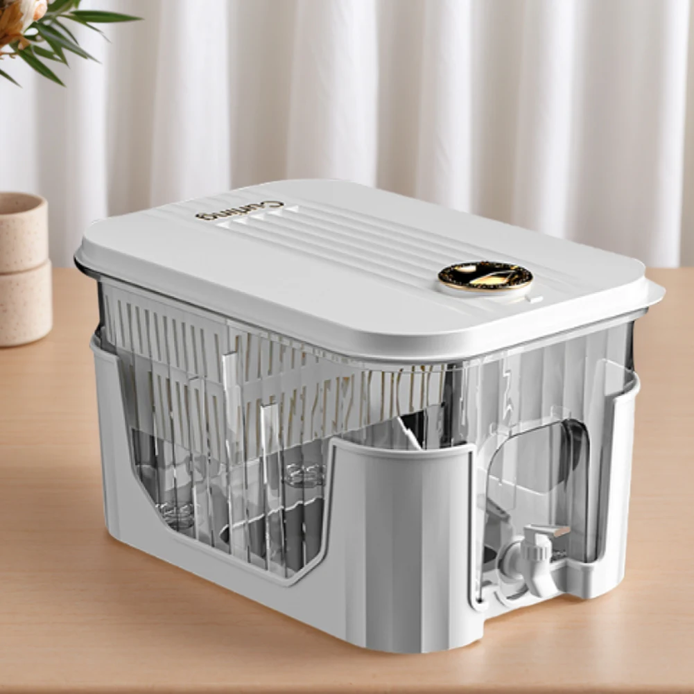 เหยือกน้ำผลไม้ตู้เย็นขนาด 5 ลิตรพร้อมก๊อกน้ำเหยือกน้ำเย็นบ้านเครื่องจ่ายเครื่องดื่มพลาสติกสำหรับห้องครัวปาร์ตี้แคมป์ปิ้ง