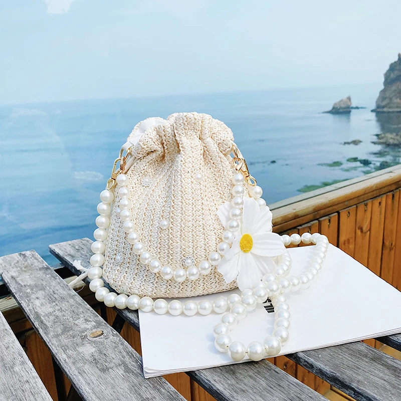 

Straw Woven Flower Bead Handbag Fashion Drawstring Crossbody Bag 2025 New Versatile Women's Bag Women's Crossbody Bag
