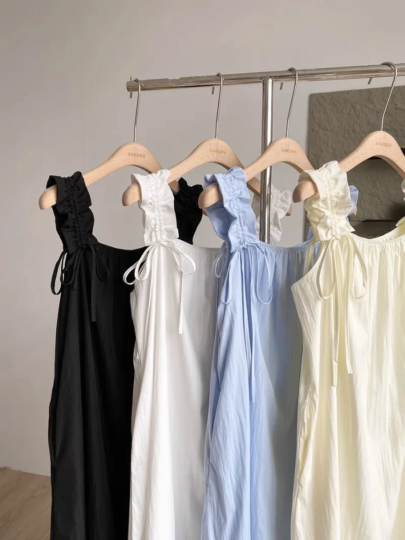 Férias vento gola quadrada fora do ombro vestido com cordão 2025 nova moda verão temperamento feminino coreano macio saia longa