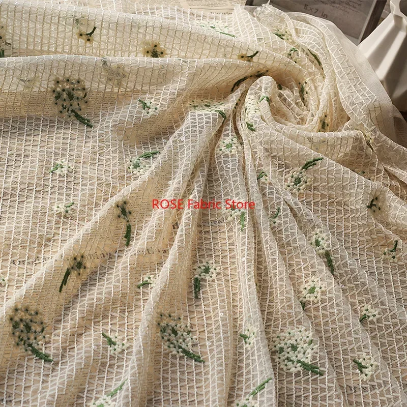 Tela de encaje de malla bordada con diente de león para vestido de novia, costura artesanal, vestido de primavera y verano, espectáculo de vestidos