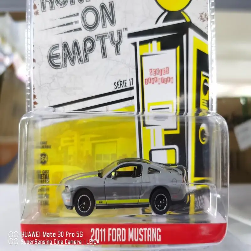 Greenlight 1:64 2011 Ford Mustang diecast alloy car model gifts toy