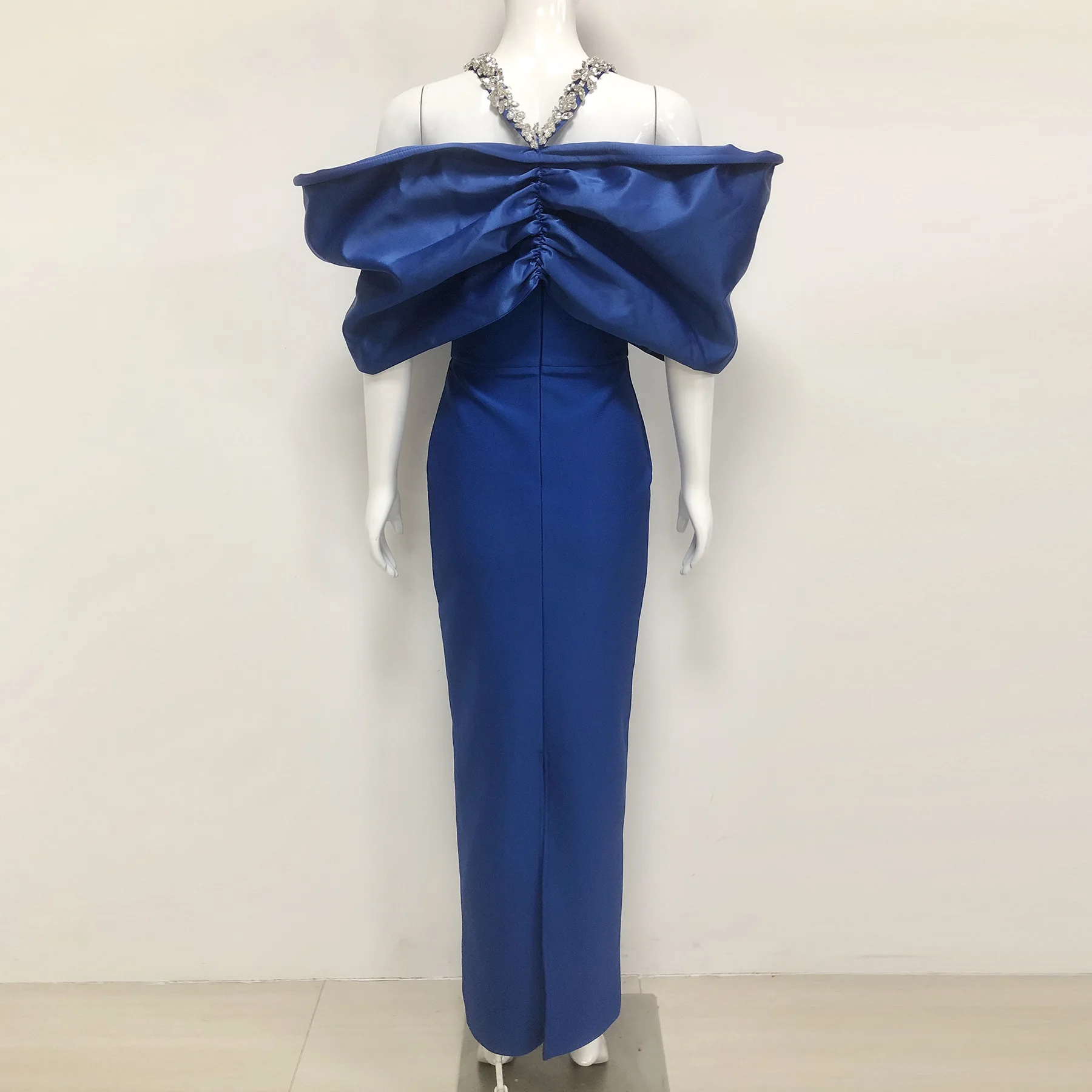 Blaues schulterfreies Bogen-elegantes Geburtstagspartykleid für Frauen 2025, Sommer, neue figurbetonte Neckholder-Abendkleider, modisches Abendkleid